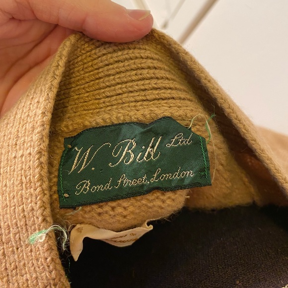 Gorgeous Vintage Camel Wool Cardigan - Picture 4 of 9